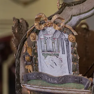 Am Kanzeldeckel in Bekokten ist dieses Detail zu finden!