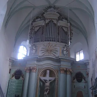 Orgel im Raum