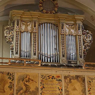 Prospekt mit Brüstung